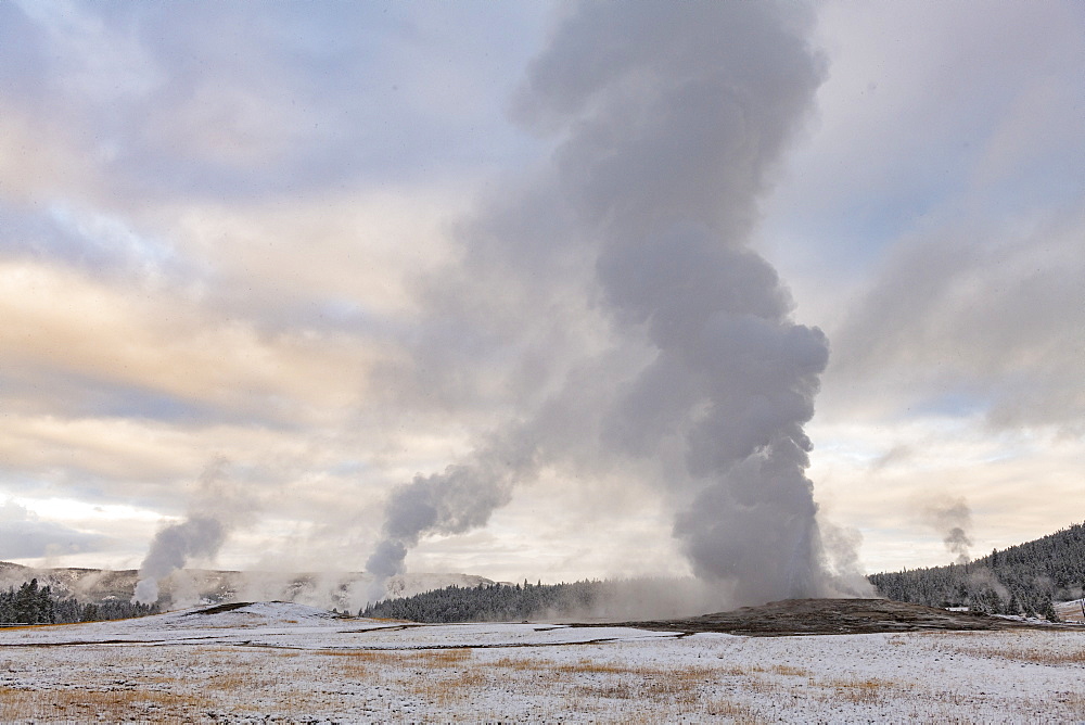 Yellowstone National Park, UNESCO World Heritage Site, Wyoming, United States of America, North America