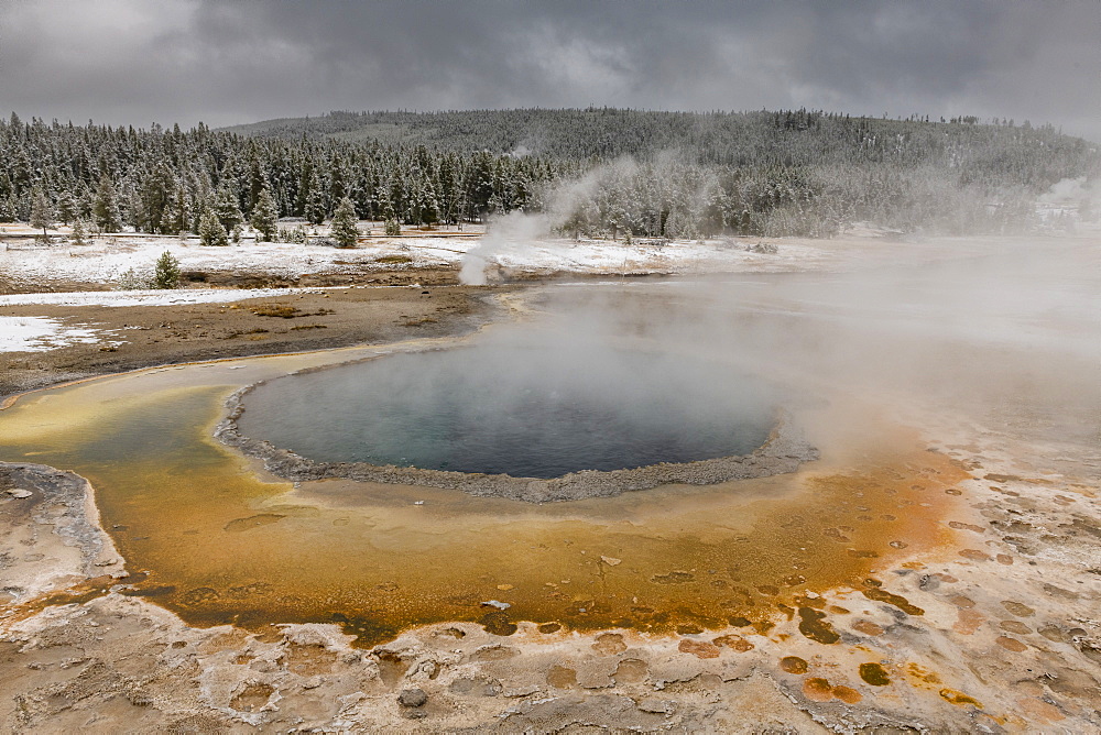 Yellowstone National Park, UNESCO World Heritage Site, Wyoming, United States of America, North America