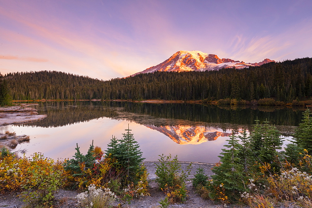 Reflection Lake, Mount Rainier National Park, Washington State, United States of America, North America