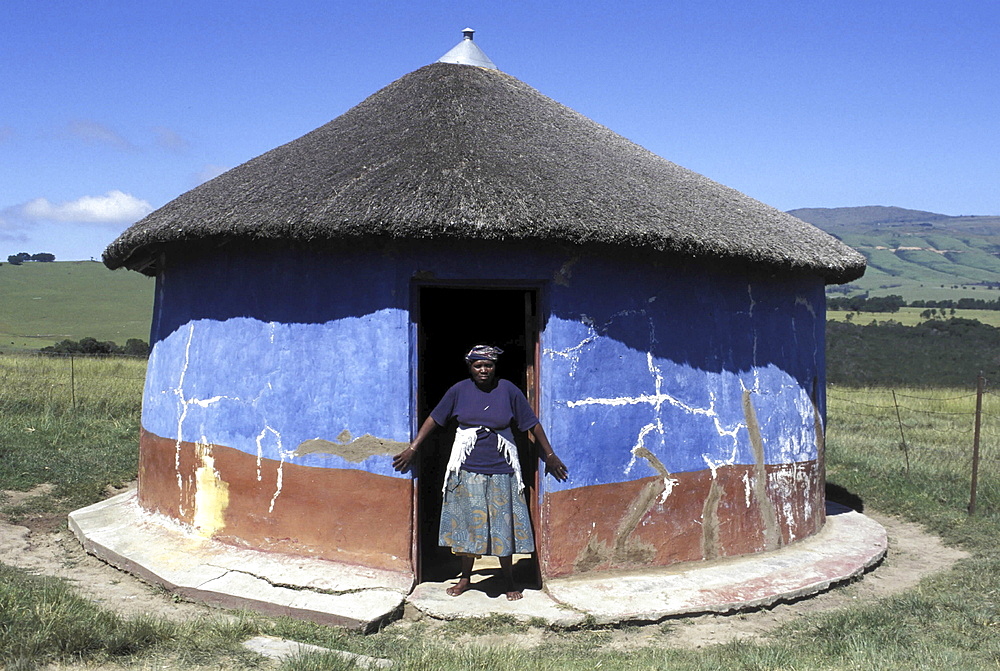 Housing, south africa. Eastern cape. 'rondavel' housing