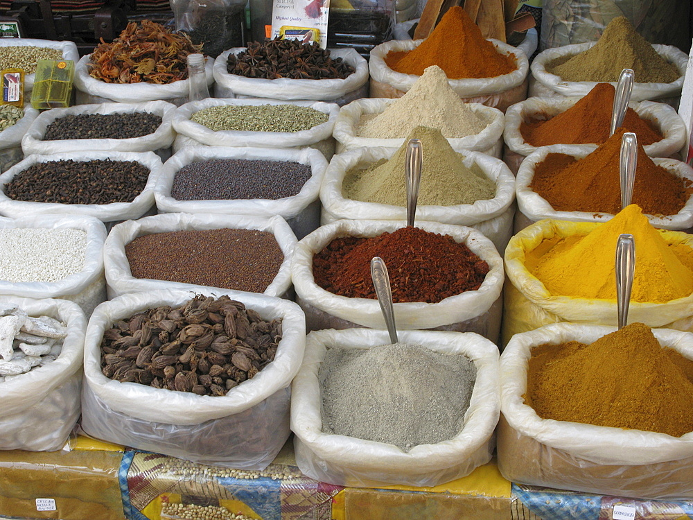 India. Spice stand in colaba market, mumbai