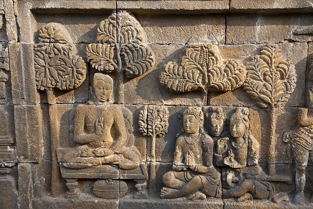 The ancient Borobudur Buddhist Temple, UNESCO World Heritage Site, near Yogyakarta, Java, Indonesia, Southeast Asia, Asia