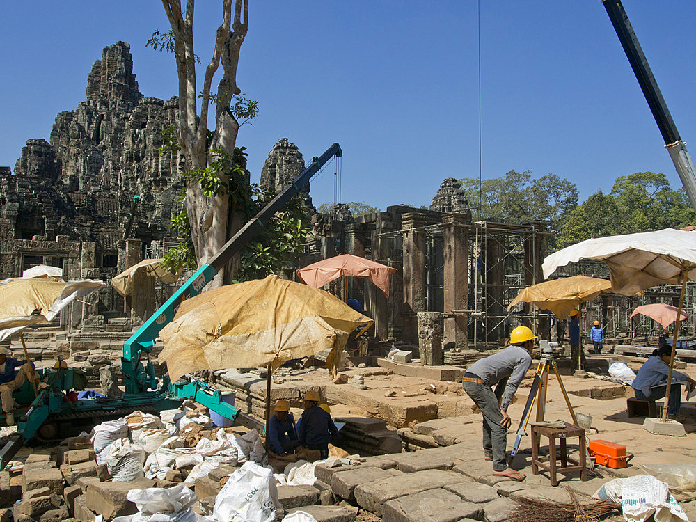 Restoration work at the Angkor Wat Archaeological Park, UNESCO World Heritage Site, Siem Reap, Cambodia, Indochina, Southeast Asia, Asia