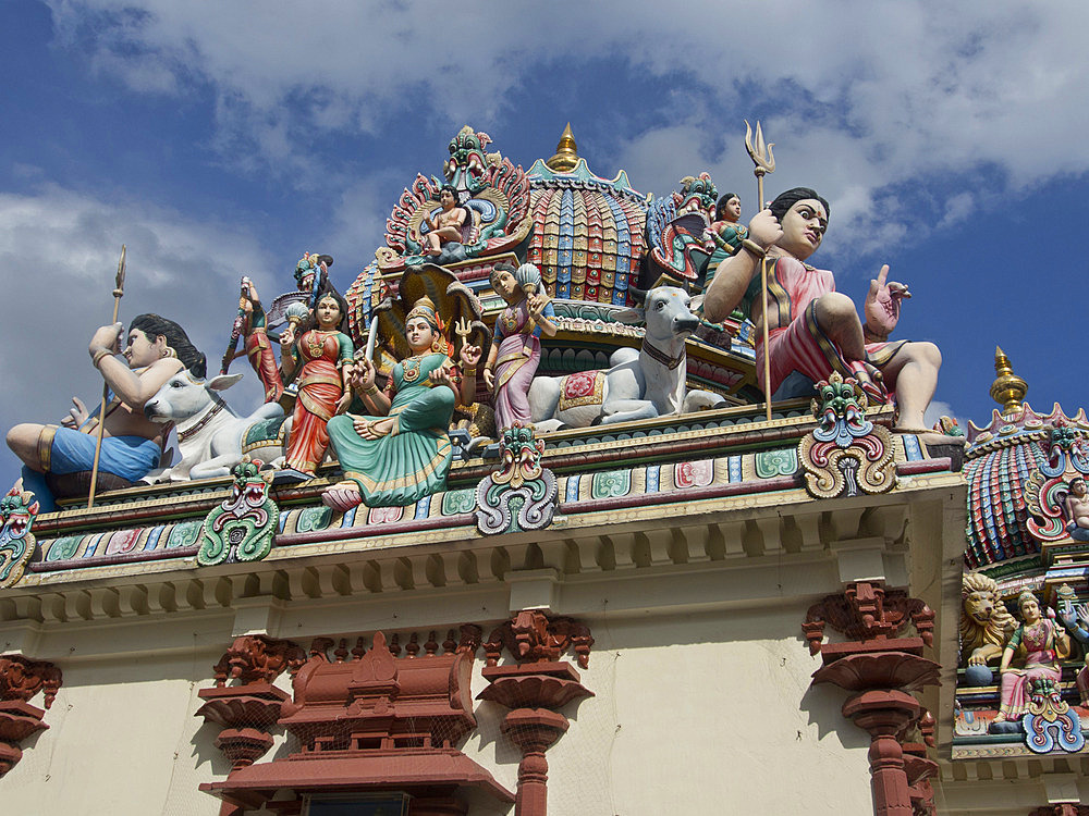 Sri Mariamman Hindu Temple in the old part of Chinatown in Singapore, Southeast Asia, Asia