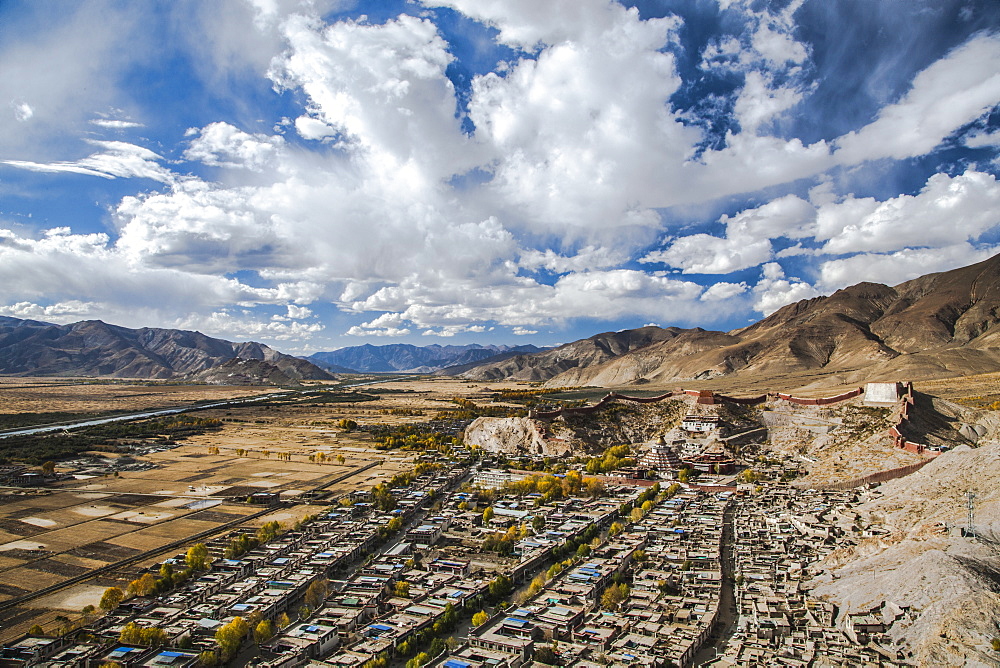 Overview of Kumbum in Gyantse, Tibet, China, Asia