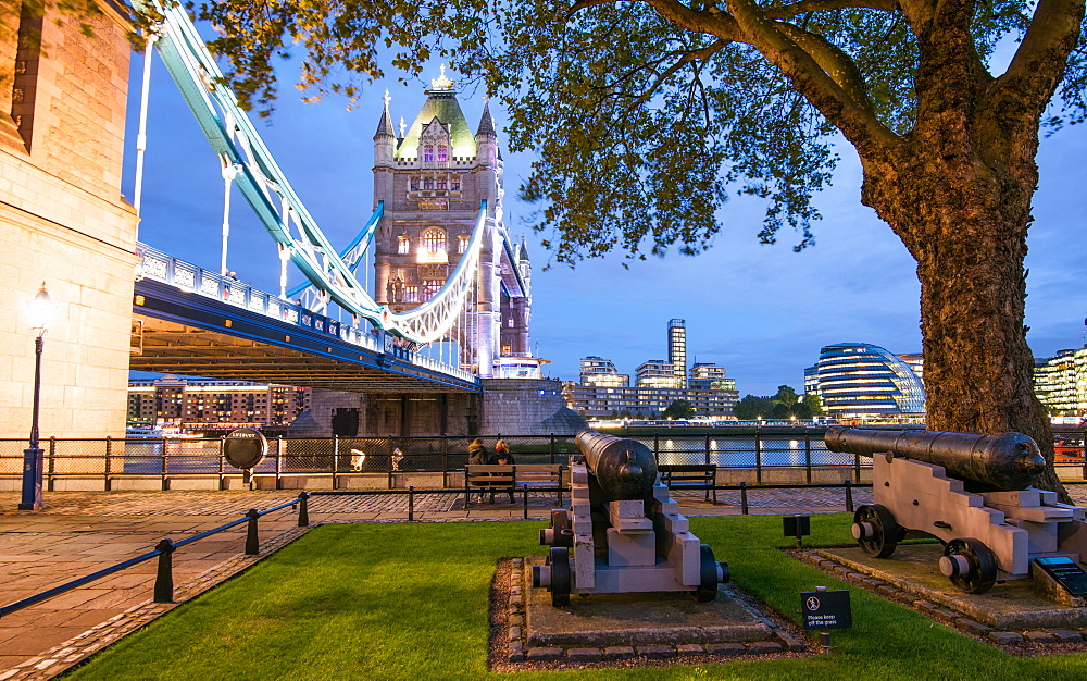 Tower Bridge at night, London, England, United Kingdom, Europe