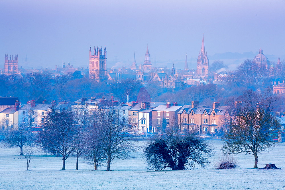 Oxford from South Park in winter, Oxford, Oxfordshire, England, United Kingdom, Europe