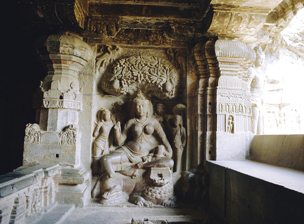 Jain sculpture, upper storey cave 32 (Indra Sabha) 9th century, Ellora, Maharashtra, India 