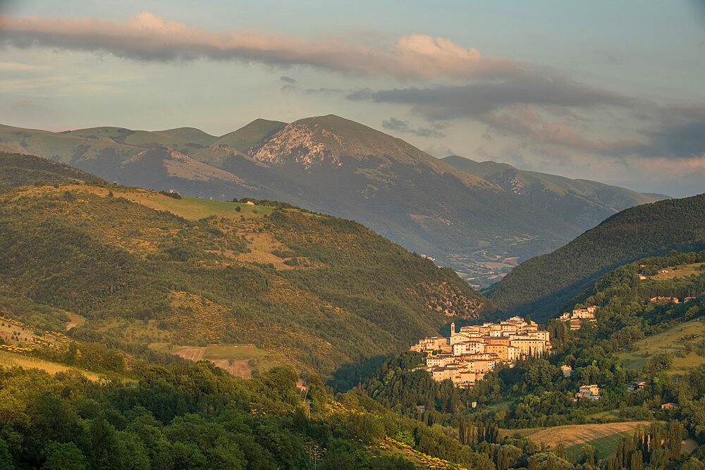 View of the village of Preci at sunset, Valnerina, Umbria, Italy, Europe