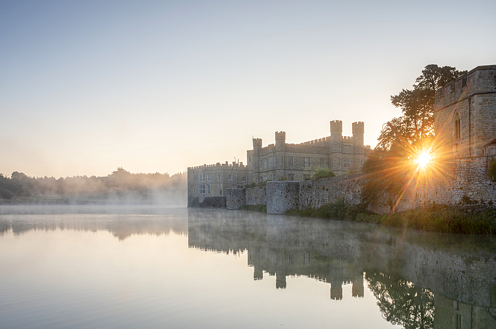 Leeds Castle at sunrise, near Maidstone, Kent, England, United Kingdom, Europe