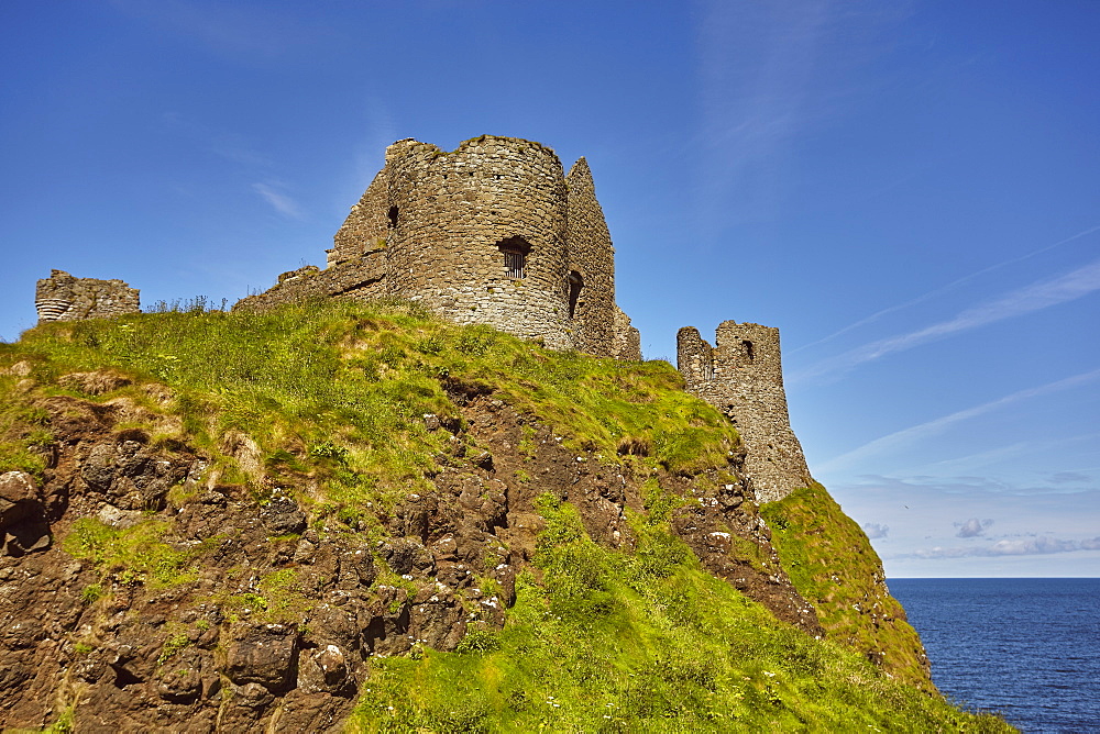 Dunluce Castle, near Portrush, County Antrim, Ulster, Northern Ireland, United Kingdom, Europe