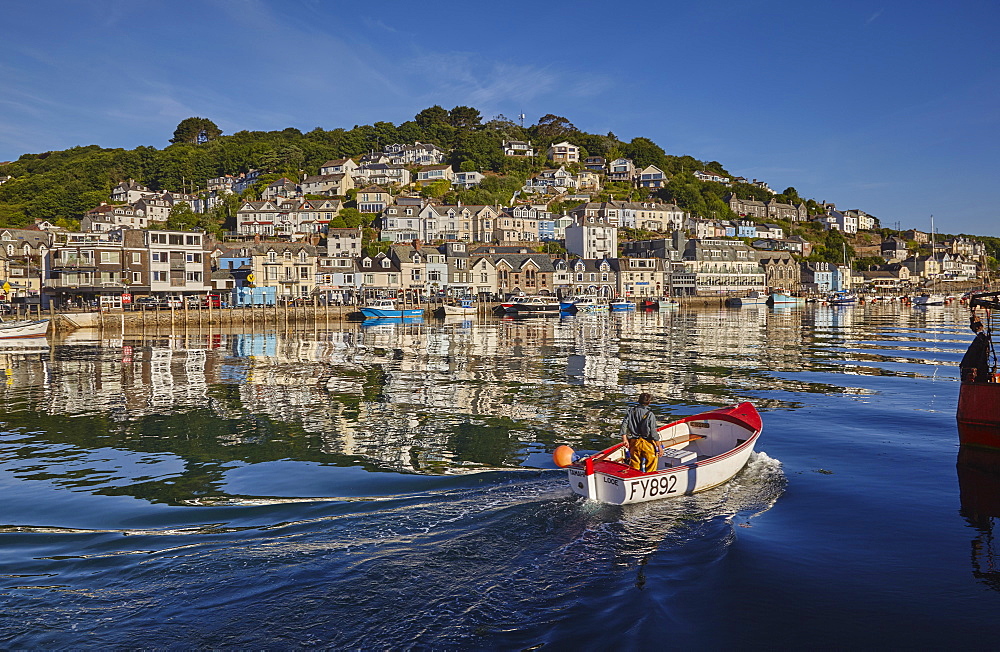 The well-known fishing harbour at Looe, in early morning sunlight, on Cornwall's south coast, Looe, Cornwall, England, United Kingdom, Europe