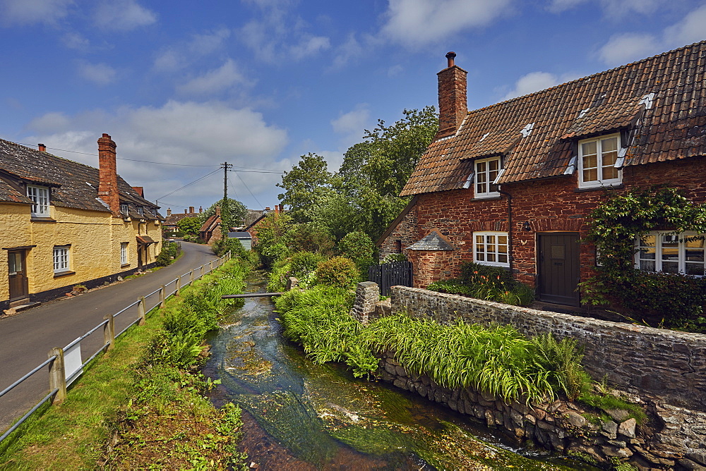 Old cottages in the village of Allerford, Exmoor National Park, Somerset, England, United Kingdom, Europe