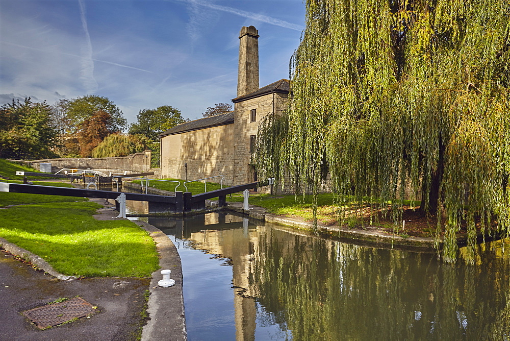 One of the first and last locks on the Kennet and Avon Canal at its junction with the River Avon, in Bath, Somerset, England, United Kingdom, Europe