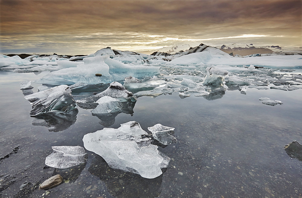 An iconic Icelandic landscape, an ice-filled lagoon fed by the Vatnajokull icecap, at Jokulsarlon, on the south coast of Iceland, Polar Regions