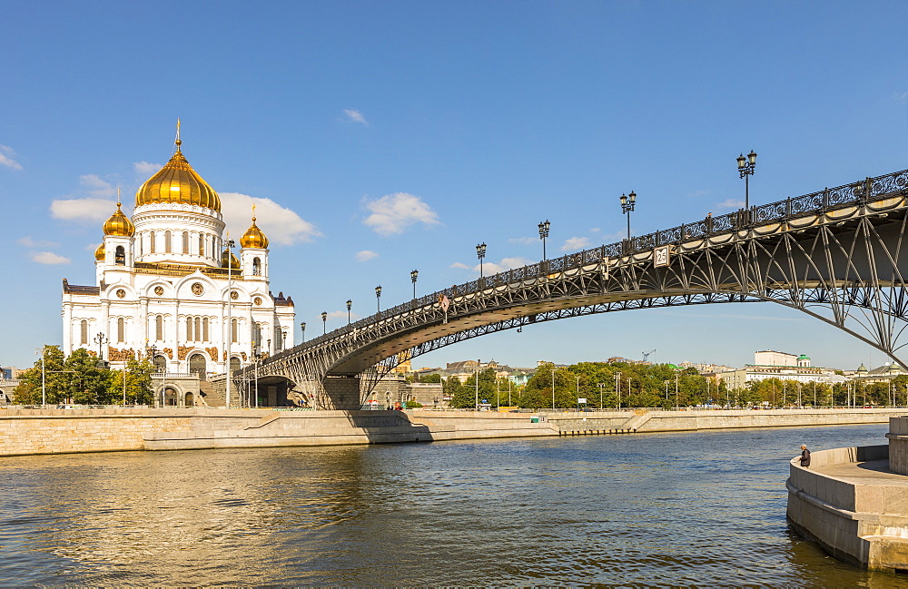 Cathedral of Christ the Saviour beside Moscow River, Moscow, Russia, Europe