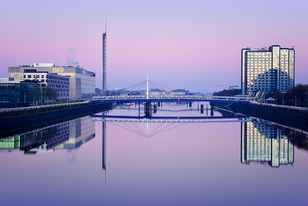 Bells Bridge over the River Clyde, Glasgow, Scotland, United Kingdom, Europe