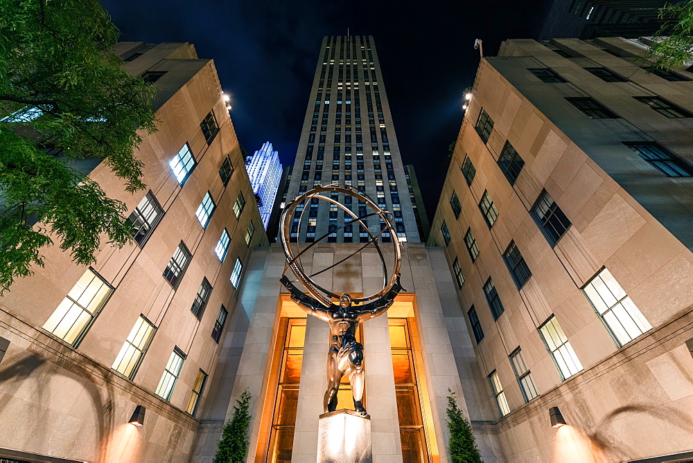 Atlas Statue, Rockerfeller Centre, New York City, United States of America, North America