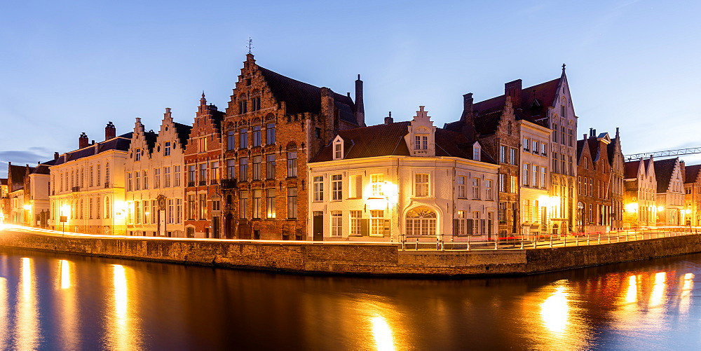 Houses at Spiegelrei corner, Bruges, West Flanders province, Flemish region, Belgium, Europe