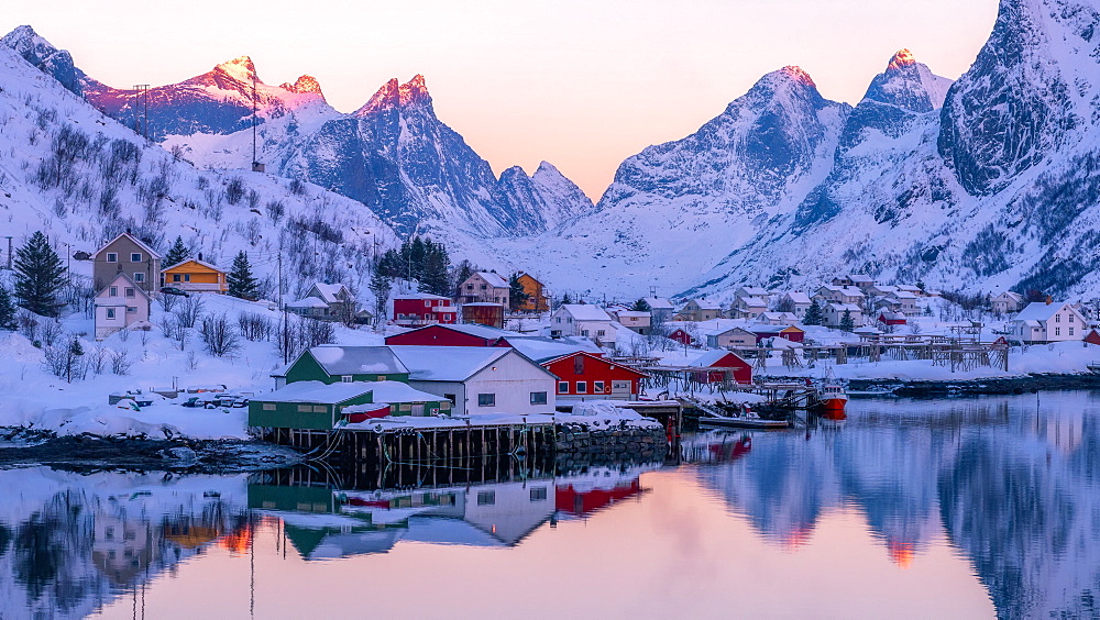 Reine fishing village in winter, Reinefjord, Moskenesoya, Lofoten Islands, Arctic, Norway, Europe