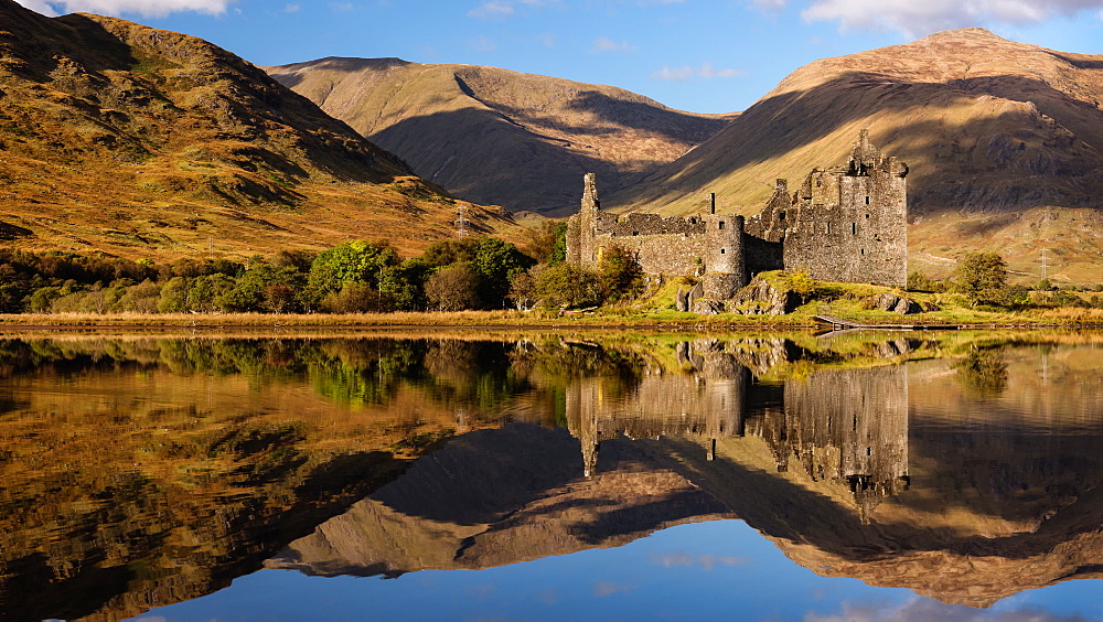 Kilchurn Castle reflected in Loch Awe, Strathclyde, Scotland, United Kingdom, Europe