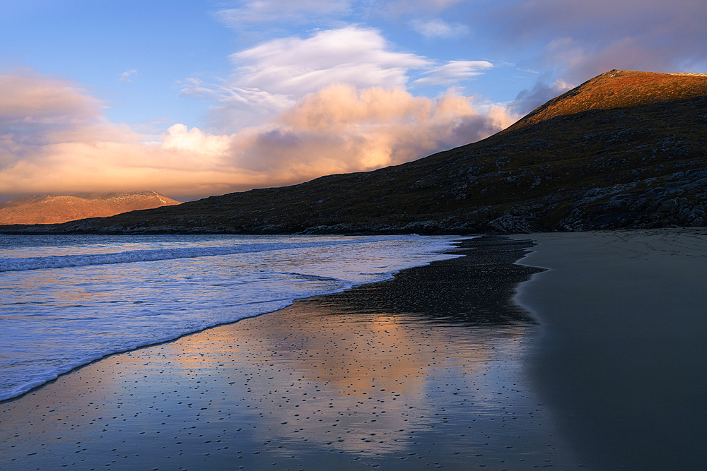 Luskentyre beach at sunset, Isle of Harris, Outer Hebrides, Scotland, United Kingdom, Europe