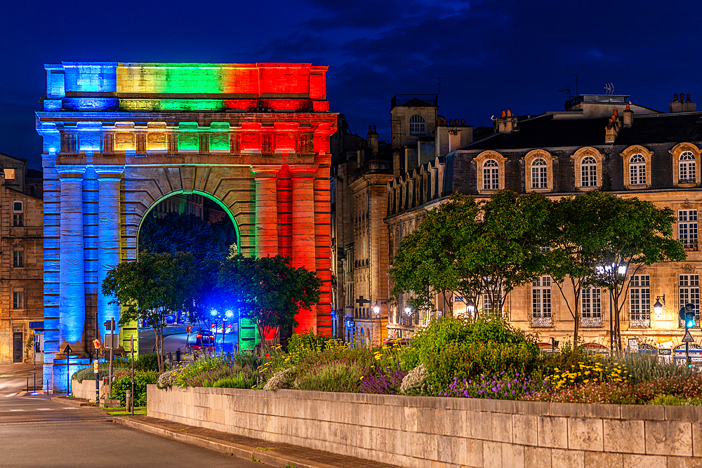 The Burgundy Gate (Porte de Bourgogne), illuminated at night, Bordeaux, Gironde, Aquitaine, France, Europe