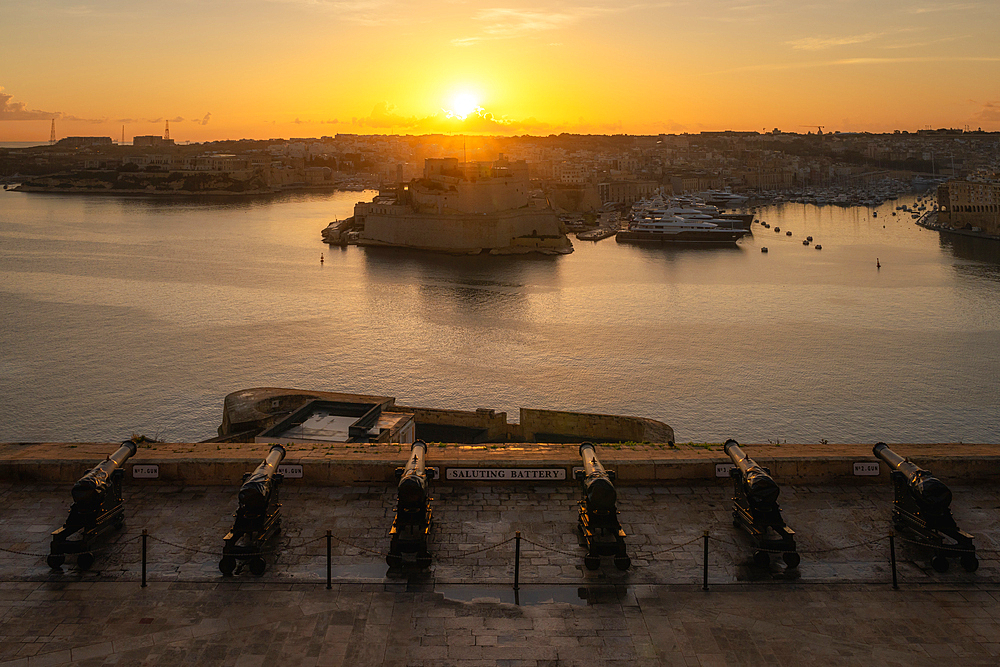 The Saluting Battery at sunrise, Valletta, Malta