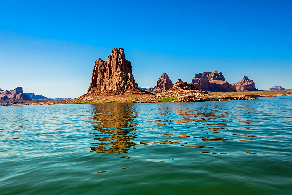 Beautiful Lake Powell, border of Arizona and Utah, United States of America, North America