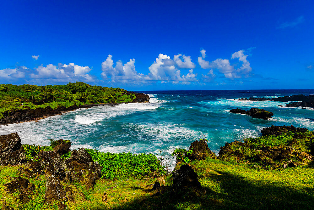 Beautiful view of the oceanside on Maui, Hawaii, United States of America, North America