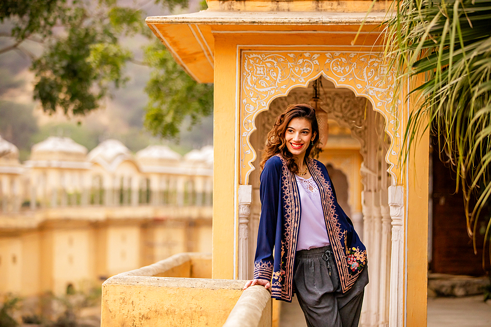 Woman at lookout point, Jaipur, Rajasthan, India, Asia