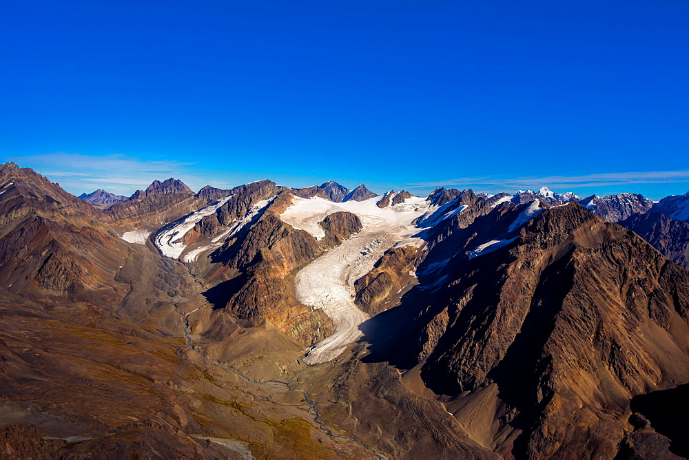 Flightseeing through peaks of Mt. Denali and the Alaskan mountain range, Alaska, United States of America, North America