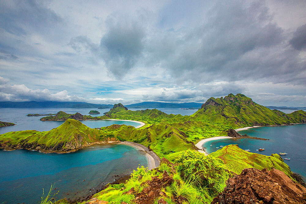 Pidar Island, Komodo National Park, Indonesia, Southeast Asia, Asia