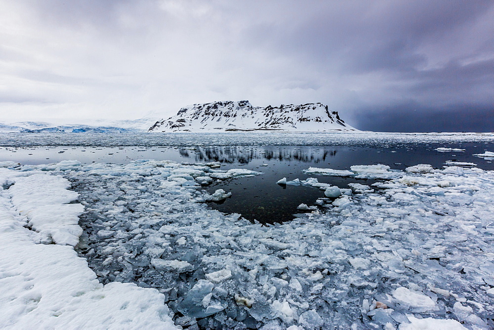 Scenic view of glaciers in Granite Bay, on mainland Antarctica, Polar Regions