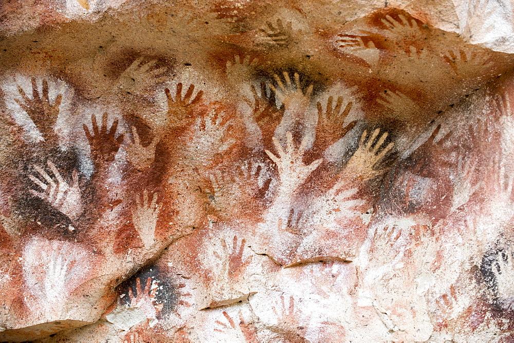 Cueva de las Manos (Cave of Hands), UNESCO World Heritage Site, a cave or series of caves located in the province of Santa Cruz, 163 km south of the town of Perito Moreno, Patagonia, Argentina, South America