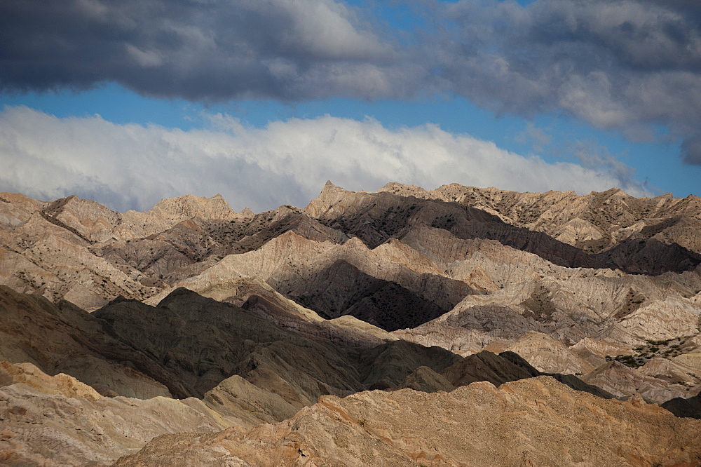 The stunning rock formations of the Quebrada de las Flechas formed by slanting layers of strata, Argentina, South America