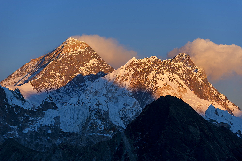 Mount Everest, Nuptse and Lhotse, seen here from Gokyo Ri, Khumbu Region, Nepal, Himalayas, Asia