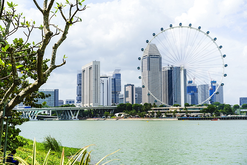 The Singapore Flyer ferris wheel, Marina Bay, Singapore, Southeast Asia, Asia