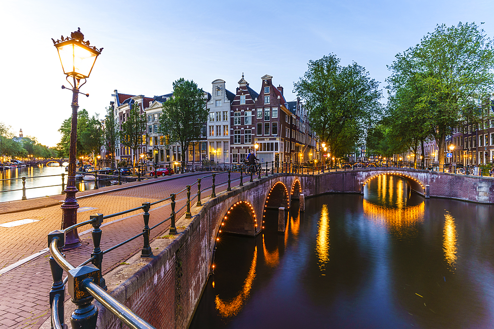 Keizergracht Canal at dusk, Amsterdam, North Holland, The Netherlands, Europe