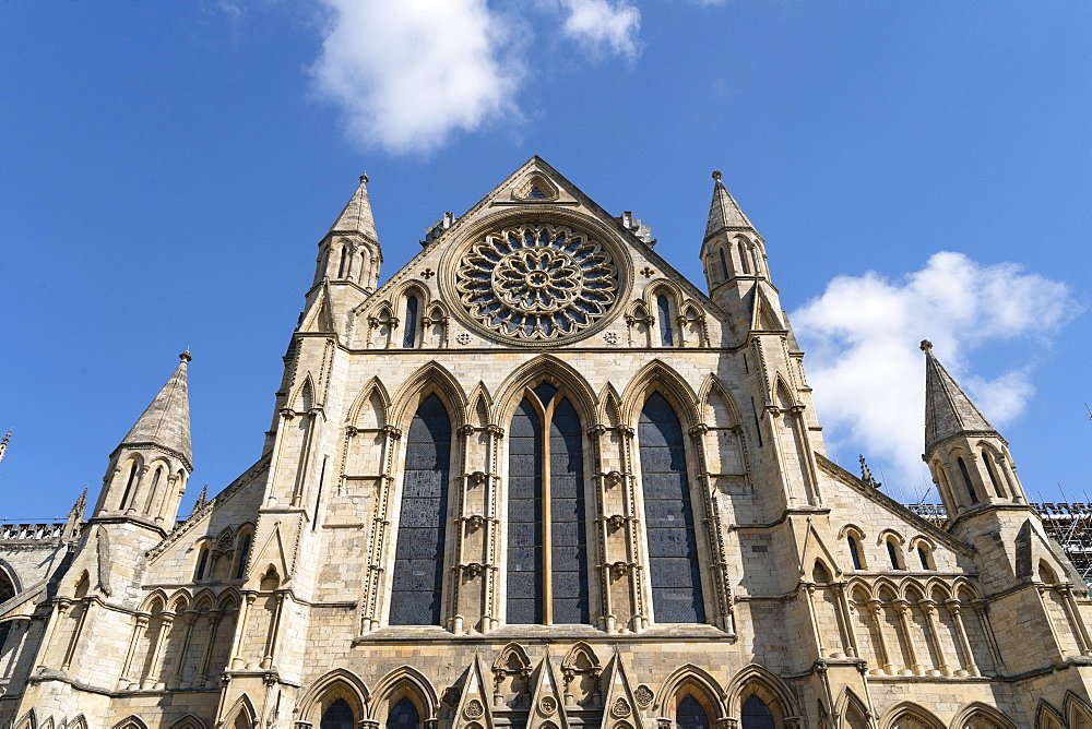 York Minster's Rose Window in the South Transept of the building commemorates the end of the War of the Roses in 1486, York, Yorkshire, England, United Kingdom, Europe