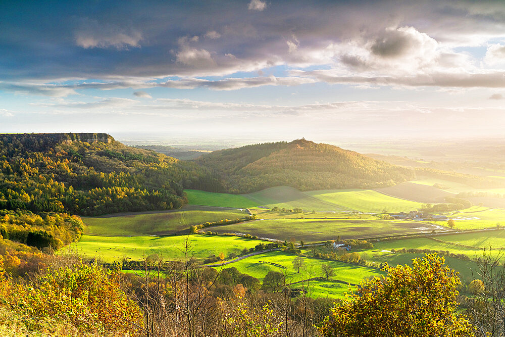 Dramatic weather and skies over The Vale of York from Sutton Bank, The North Yorkshire Moors, Yorkshire, England, United Kingdom, Europe