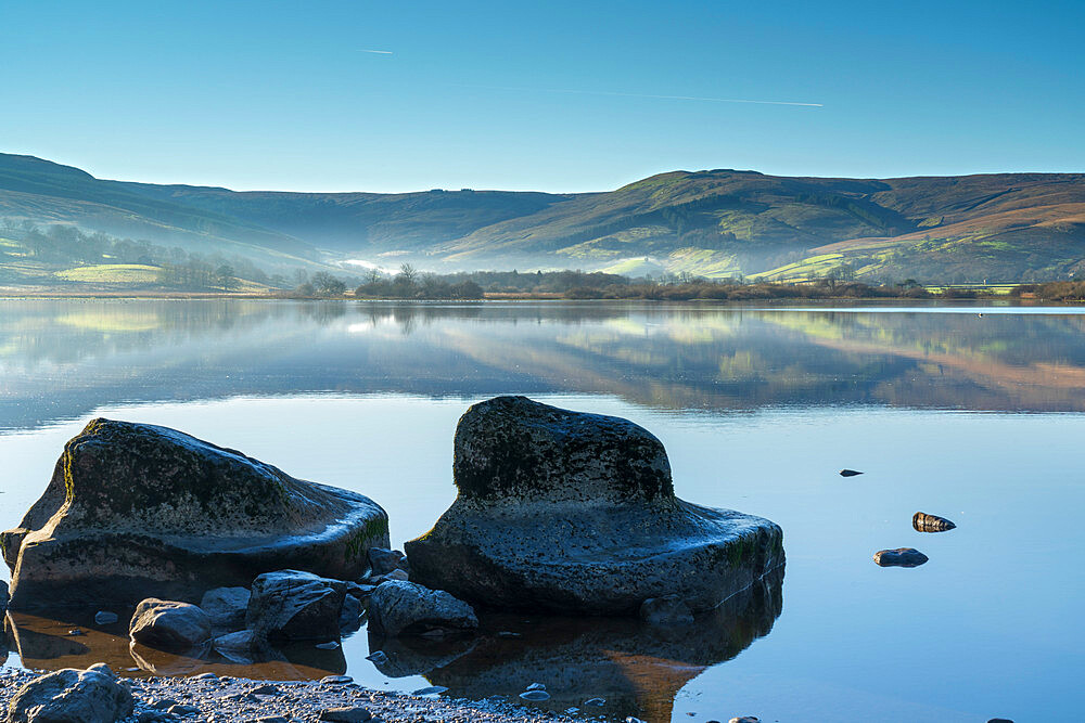 Natural Lake Semerwater in Raydale, Wensleydale, The Yorkshire Dales, Yorkshire, England, United Kingdom, Europe