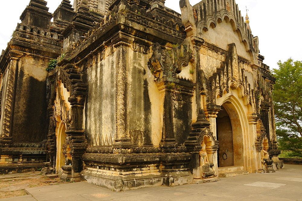 Shwegu Gyi Phaya, Bagan (Pagan), UNESCO World Heritage Site, Myanmar, Asia