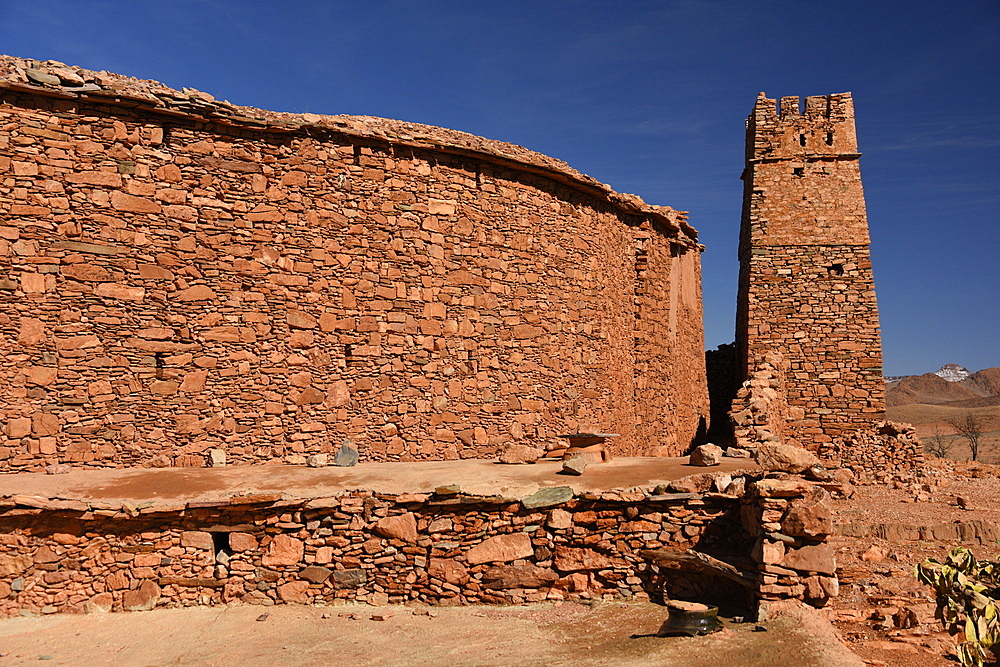 Berber granary, Agadir Tashelhit, in the form of a fortress, Anti-Atlas mountains, Morocco, North Africa, Africa