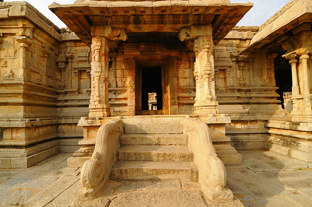 Vijaya Vittala Temple, Hampi, UNESCO World Heritage Site, Karnataka, India, Asia