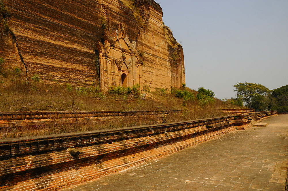 Uncompleted pagoda of Mingun, near Mandalay, Sagaing District, Myanmar, Asia