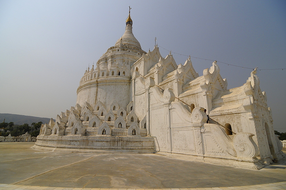 Hsinbyume Pagoda (Myatheindan Pagoda), Mingun, near Mandalay, Sagaing District, Myanmar, Asia