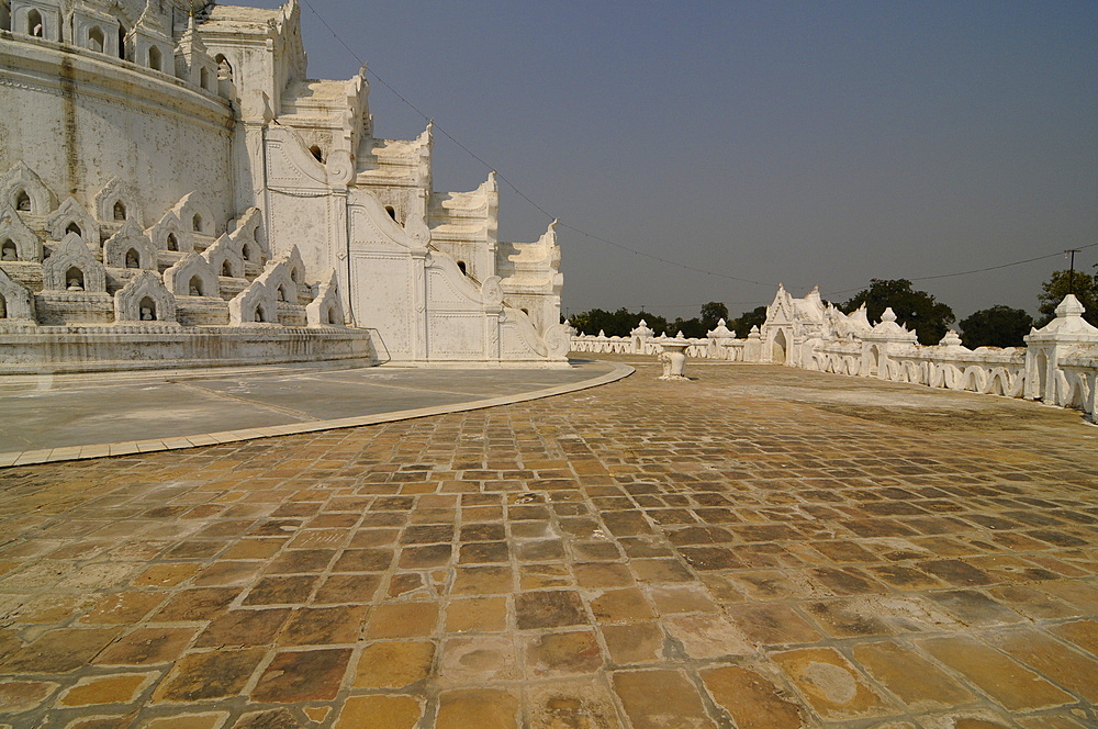 Hsinbyume Pagoda (Myatheindan Pagoda), Mingun, near Mandalay, Sagaing District, Myanmar, Asia