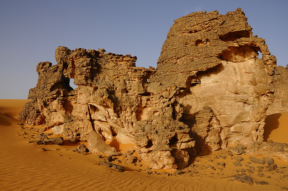 Bizarre world of strange rock formations of Meghedet (Magatgat) (Meggedet), Fezzan, Libya, North Africa, Africa