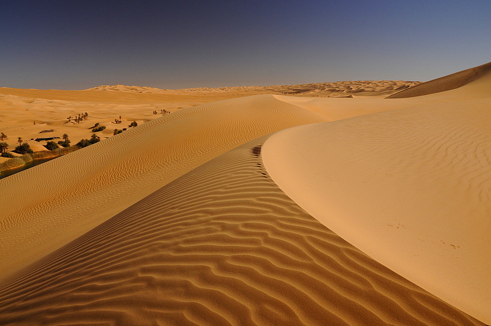 Picturesque orange Dunes of Ubari, Sahara Desert, Libya, North Africa, Africa